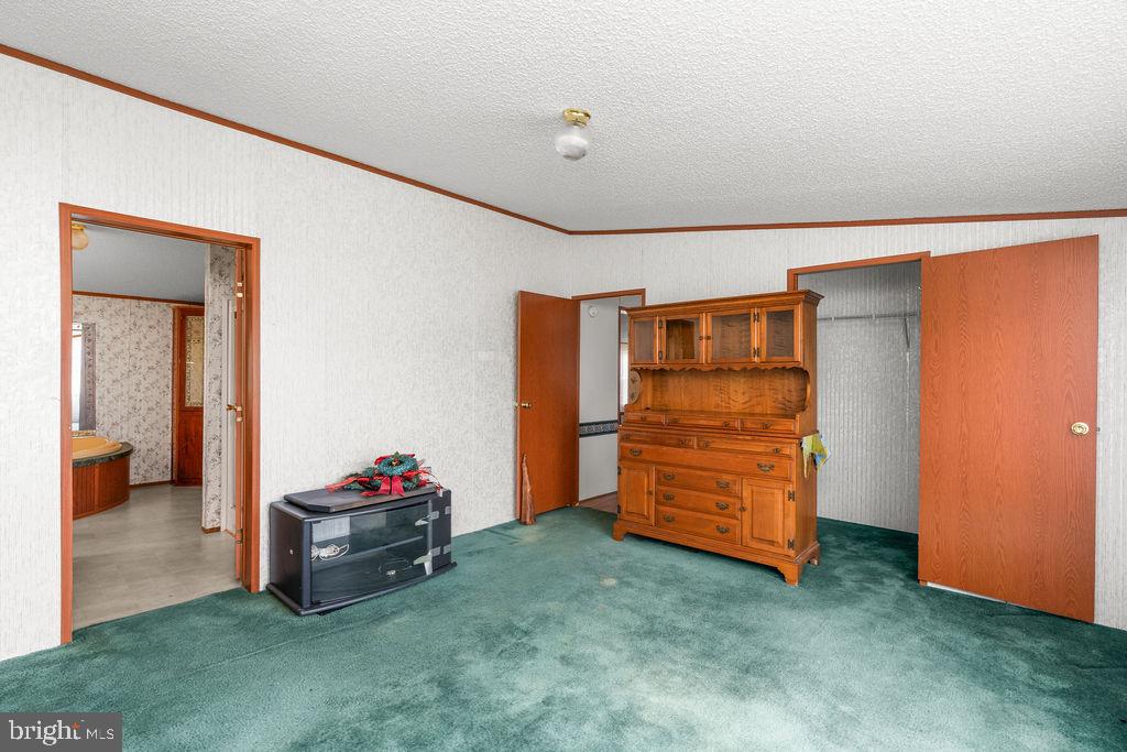 325 BOWLERS RD, TAPPAHANNOCK, Virginia 22560, 3 Bedrooms Bedrooms, 5 Rooms Rooms,2 BathroomsBathrooms,Residential,For sale,325 BOWLERS RD,VAES2002062 MLS # VAES2002062