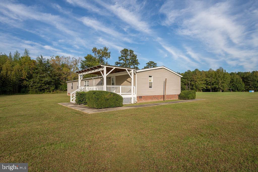 325 BOWLERS RD, TAPPAHANNOCK, Virginia 22560, 3 Bedrooms Bedrooms, 5 Rooms Rooms,2 BathroomsBathrooms,Residential,For sale,325 BOWLERS RD,VAES2002062 MLS # VAES2002062