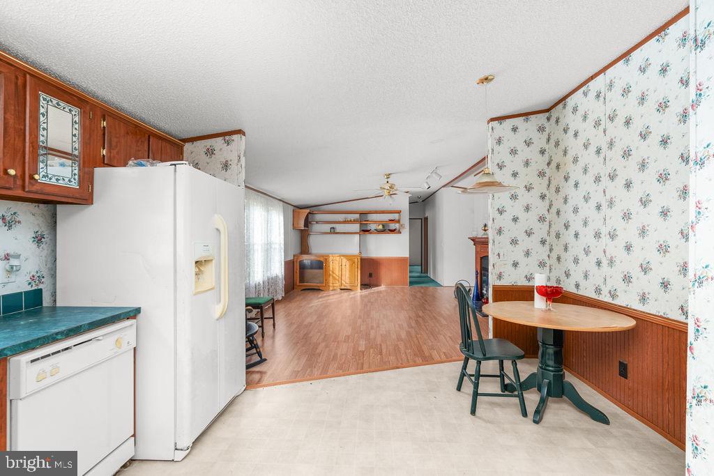 325 BOWLERS RD, TAPPAHANNOCK, Virginia 22560, 3 Bedrooms Bedrooms, 5 Rooms Rooms,2 BathroomsBathrooms,Residential,For sale,325 BOWLERS RD,VAES2002062 MLS # VAES2002062
