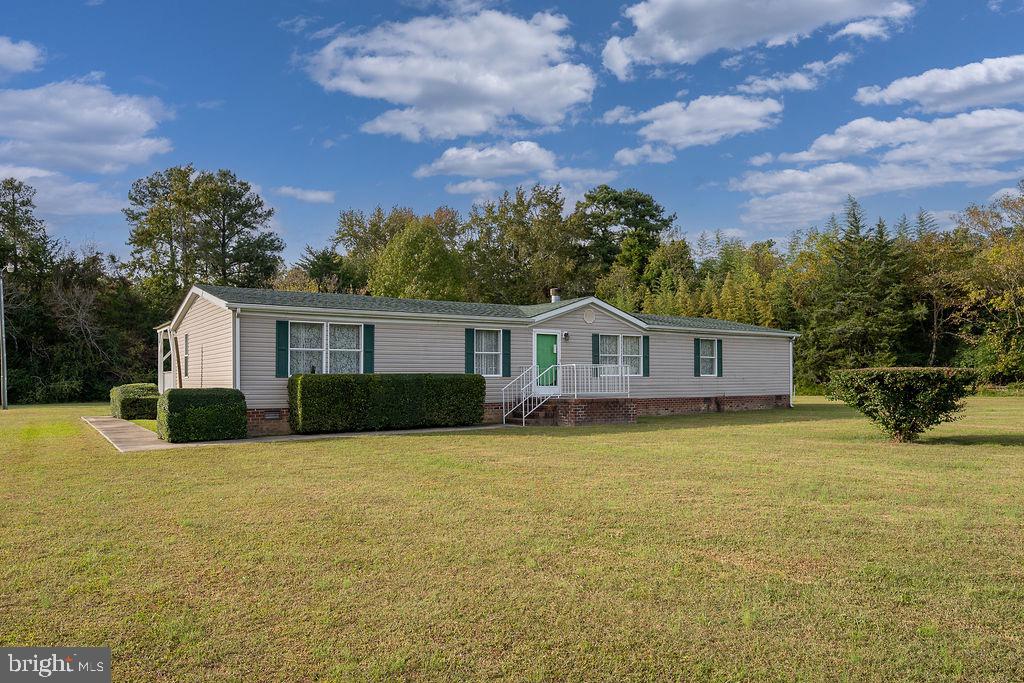 325 BOWLERS RD, TAPPAHANNOCK, Virginia 22560, 3 Bedrooms Bedrooms, 5 Rooms Rooms,2 BathroomsBathrooms,Residential,For sale,325 BOWLERS RD,VAES2002062 MLS # VAES2002062