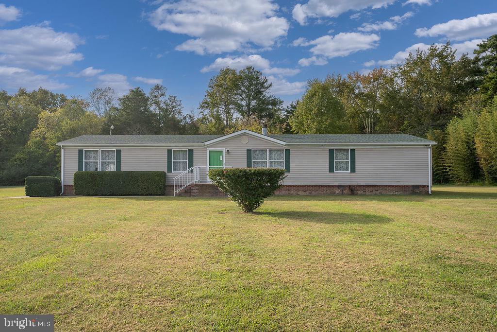325 BOWLERS RD, TAPPAHANNOCK, Virginia 22560, 3 Bedrooms Bedrooms, 5 Rooms Rooms,2 BathroomsBathrooms,Residential,For sale,325 BOWLERS RD,VAES2002062 MLS # VAES2002062