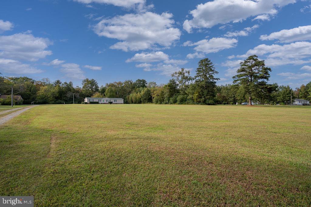 325 BOWLERS RD, TAPPAHANNOCK, Virginia 22560, 3 Bedrooms Bedrooms, 5 Rooms Rooms,2 BathroomsBathrooms,Residential,For sale,325 BOWLERS RD,VAES2002062 MLS # VAES2002062