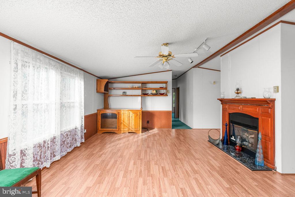 325 BOWLERS RD, TAPPAHANNOCK, Virginia 22560, 3 Bedrooms Bedrooms, 5 Rooms Rooms,2 BathroomsBathrooms,Residential,For sale,325 BOWLERS RD,VAES2002062 MLS # VAES2002062