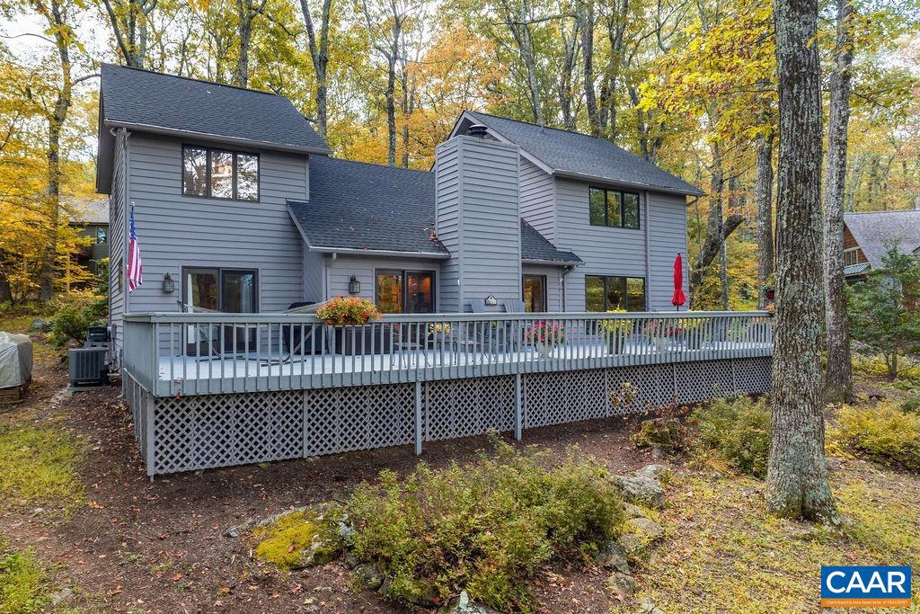 27 VEERY LN, WINTERGREEN RESORT, Virginia 22967, 4 Bedrooms Bedrooms, ,3 BathroomsBathrooms,Residential,For sale,27 VEERY LN,670058 MLS # 670058
