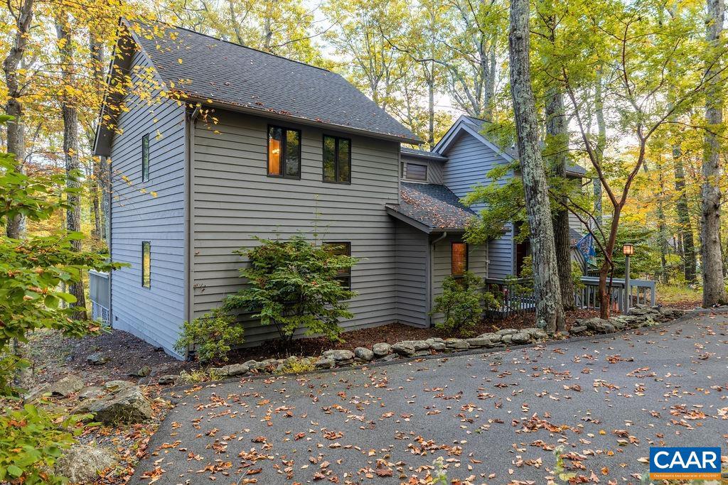 27 VEERY LN, WINTERGREEN RESORT, Virginia 22967, 4 Bedrooms Bedrooms, ,3 BathroomsBathrooms,Residential,For sale,27 VEERY LN,670058 MLS # 670058