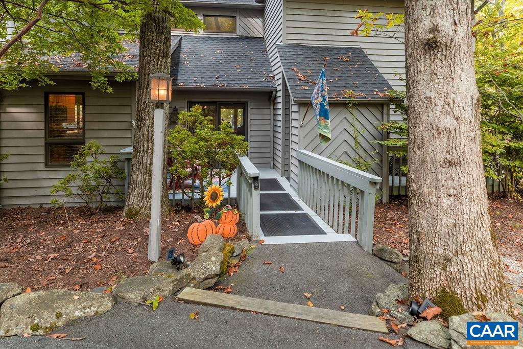 27 VEERY LN, WINTERGREEN RESORT, Virginia 22967, 4 Bedrooms Bedrooms, ,3 BathroomsBathrooms,Residential,For sale,27 VEERY LN,670058 MLS # 670058