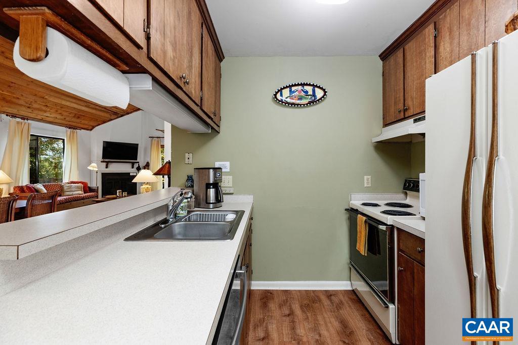 84 WEST ELKWOOD DR, WINTERGREEN RESORT, Virginia 22967, 3 Bedrooms Bedrooms, ,2 BathroomsBathrooms,Residential,For sale,84 WEST ELKWOOD DR,670066 MLS # 670066