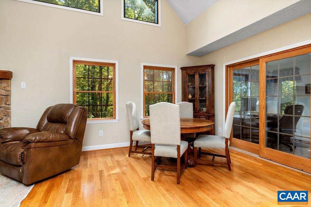 12 POWDERHORN LN, WINTERGREEN RESORT, Virginia 22967, 4 Bedrooms Bedrooms, ,3 BathroomsBathrooms,Residential,For sale,12 POWDERHORN LN,670067 MLS # 670067