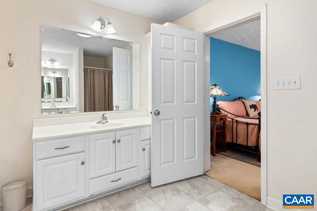 12 POWDERHORN LN, WINTERGREEN RESORT, Virginia 22967, 4 Bedrooms Bedrooms, ,3 BathroomsBathrooms,Residential,For sale,12 POWDERHORN LN,670067 MLS # 670067