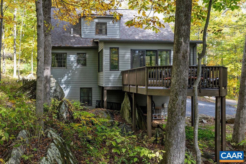 12 POWDERHORN LN, WINTERGREEN RESORT, Virginia 22967, 4 Bedrooms Bedrooms, ,3 BathroomsBathrooms,Residential,For sale,12 POWDERHORN LN,670067 MLS # 670067