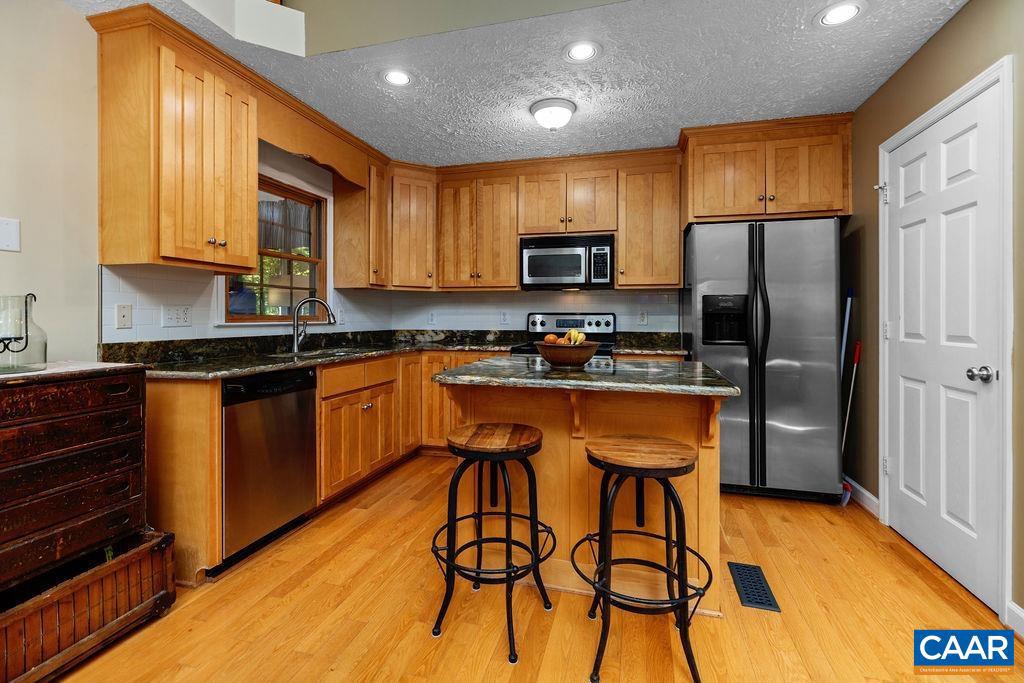 12 POWDERHORN LN, WINTERGREEN RESORT, Virginia 22967, 4 Bedrooms Bedrooms, ,3 BathroomsBathrooms,Residential,For sale,12 POWDERHORN LN,670067 MLS # 670067