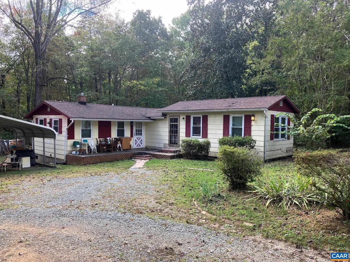 8203 CHESTNUT GROVE RD, ESMONT, Virginia 22937, 3 Bedrooms Bedrooms, ,1 BathroomBathrooms,Residential,For sale,8203 CHESTNUT GROVE RD,670070 MLS # 670070