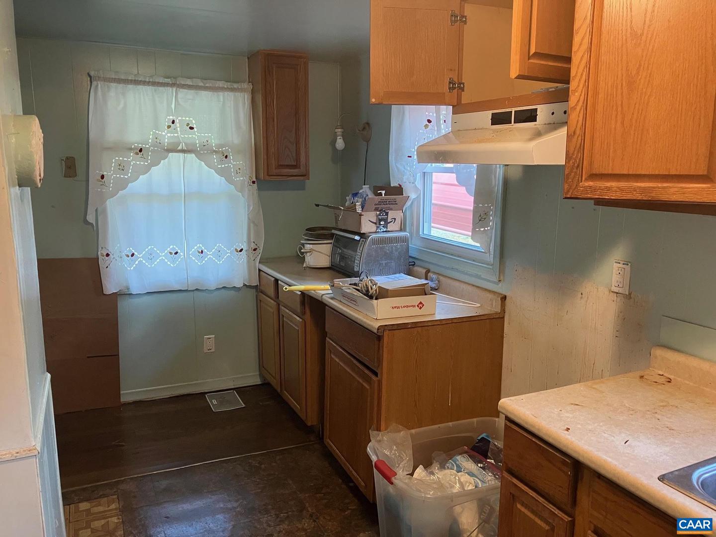 8203 CHESTNUT GROVE RD, ESMONT, Virginia 22937, 3 Bedrooms Bedrooms, ,1 BathroomBathrooms,Residential,For sale,8203 CHESTNUT GROVE RD,670070 MLS # 670070