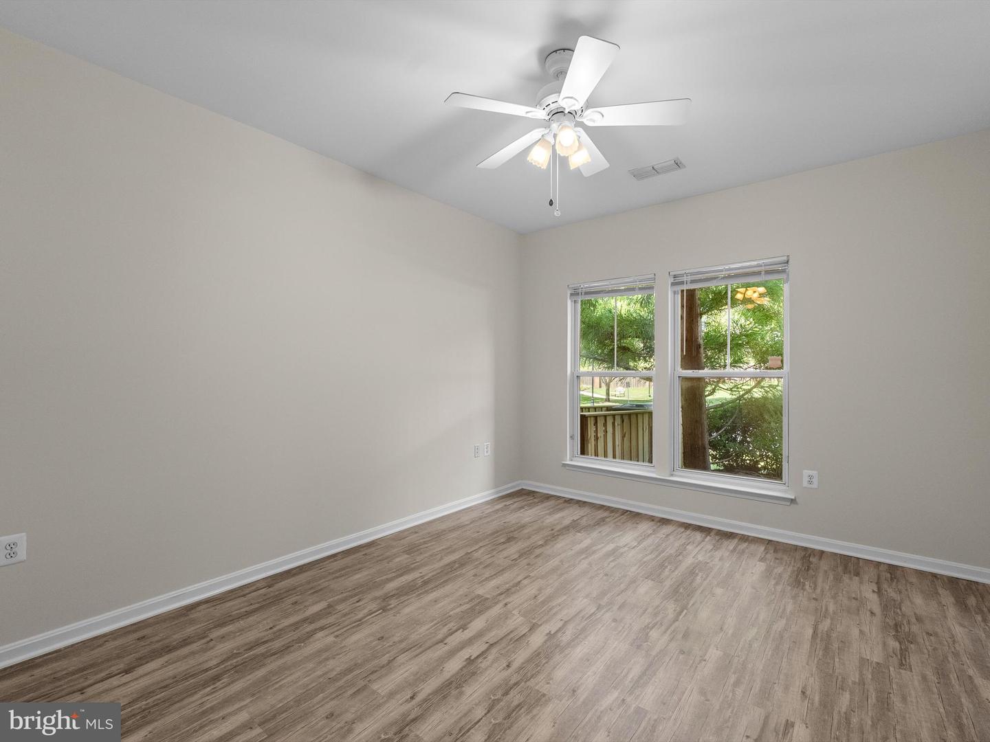 2911 DEER HOLLOW WAY #118, FAIRFAX, Virginia 22031, 2 Bedrooms Bedrooms, 4 Rooms Rooms,2 BathroomsBathrooms,Residential,For sale,2911 DEER HOLLOW WAY #118,VAFX2274676 MLS # VAFX2274676