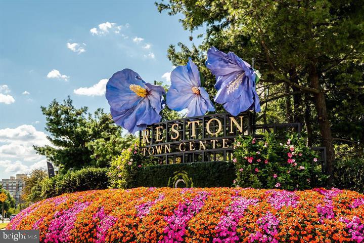 1723 ASCOT WAY #A, RESTON, Virginia 20190, 2 Bedrooms Bedrooms, 6 Rooms Rooms,1 BathroomBathrooms,Residential,For sale,1723 ASCOT WAY #A,VAFX2274680 MLS # VAFX2274680