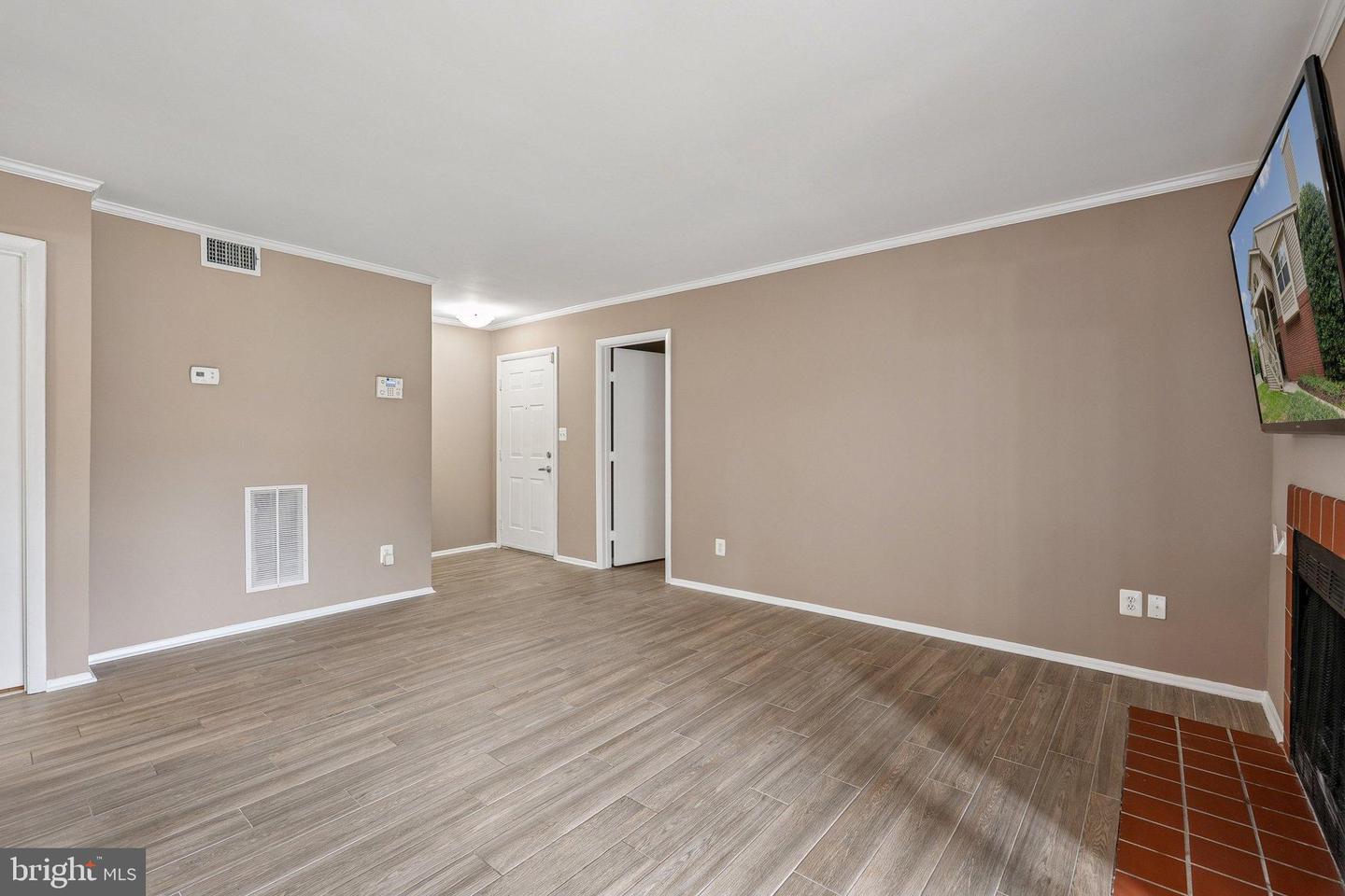 1723 ASCOT WAY #A, RESTON, Virginia 20190, 2 Bedrooms Bedrooms, 6 Rooms Rooms,1 BathroomBathrooms,Residential,For sale,1723 ASCOT WAY #A,VAFX2274680 MLS # VAFX2274680