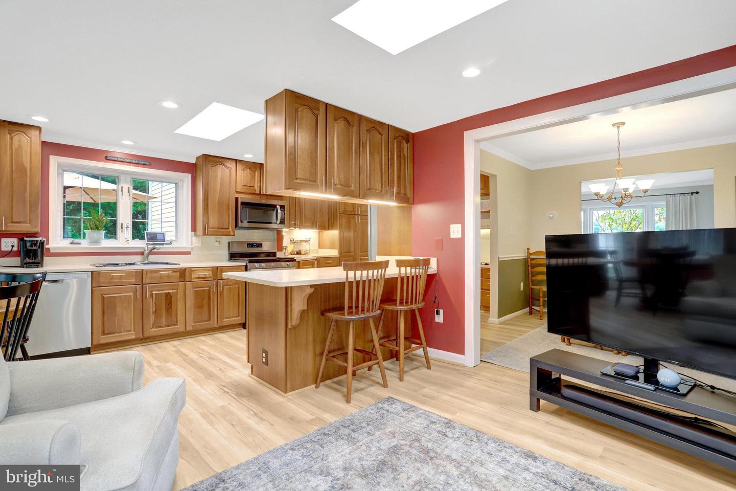 7501 WEXFORD PL, ALEXANDRIA, Virginia 22315, 3 Bedrooms Bedrooms, 13 Rooms Rooms,2 BathroomsBathrooms,Residential,For sale,7501 WEXFORD PL,VAFX2274682 MLS # VAFX2274682