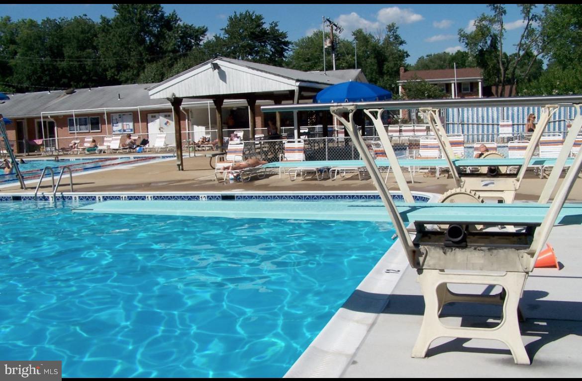 7501 WEXFORD PL, ALEXANDRIA, Virginia 22315, 3 Bedrooms Bedrooms, 13 Rooms Rooms,2 BathroomsBathrooms,Residential,For sale,7501 WEXFORD PL,VAFX2274682 MLS # VAFX2274682