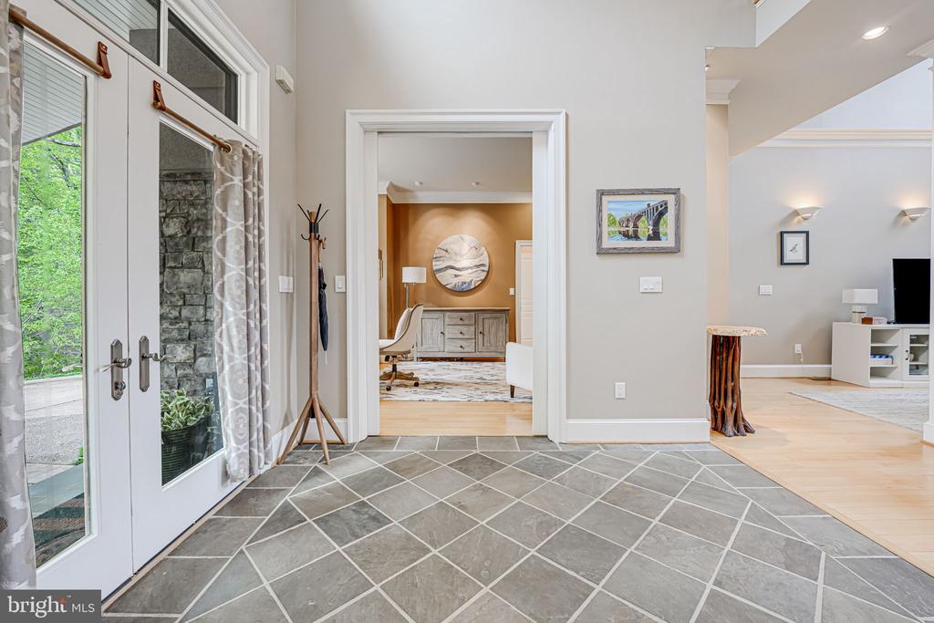 87 E RIVER BEND RD, FREDERICKSBURG, Virginia 22407, 4 Bedrooms Bedrooms, ,3 BathroomsBathrooms,Residential,87 E RIVER BEND RD,VASP2033798 MLS # VASP2033798
