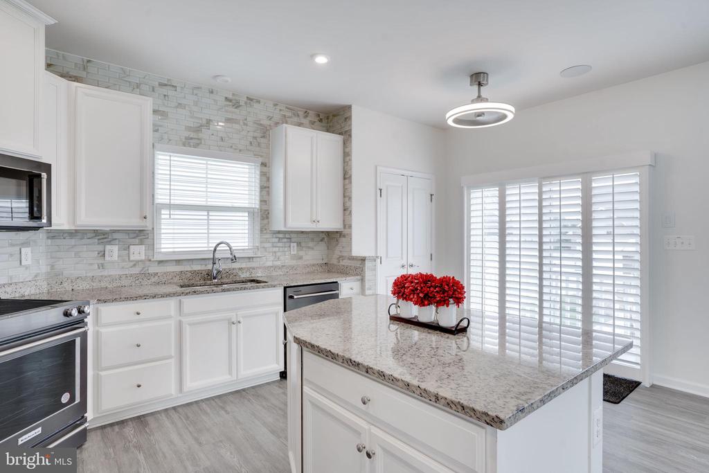 6501 CRITTENDEN LN, SPOTSYLVANIA, Virginia 22553, 3 Bedrooms Bedrooms, ,3 BathroomsBathrooms,Residential,6501 CRITTENDEN LN,VASP2035346 MLS # VASP2035346