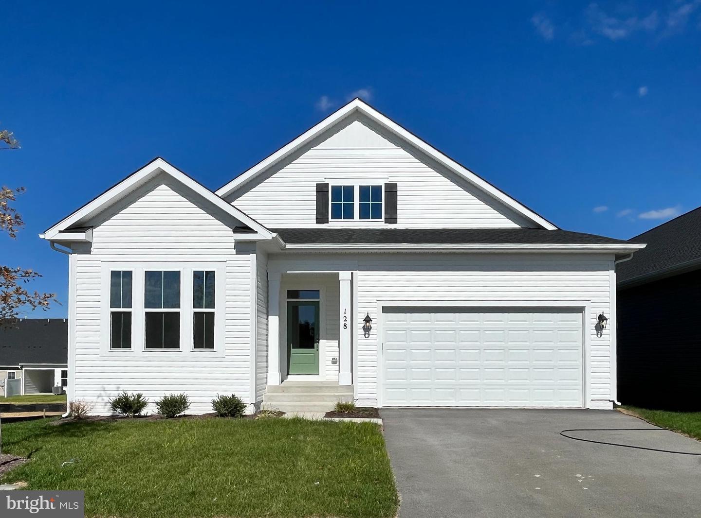 128 WAGTAIL LN, WINCHESTER, Virginia 22603, 5 Bedrooms Bedrooms, ,4 BathroomsBathrooms,Residential,For sale,128 WAGTAIL LN,VAFV2034206 MLS # VAFV2034206