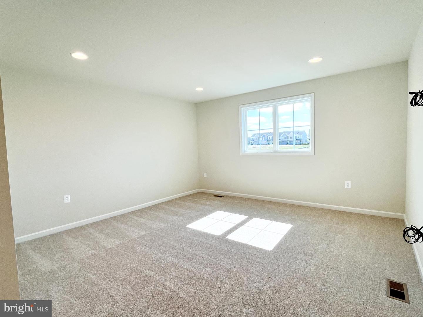 128 WAGTAIL LN, WINCHESTER, Virginia 22603, 5 Bedrooms Bedrooms, ,4 BathroomsBathrooms,Residential,For sale,128 WAGTAIL LN,VAFV2034206 MLS # VAFV2034206