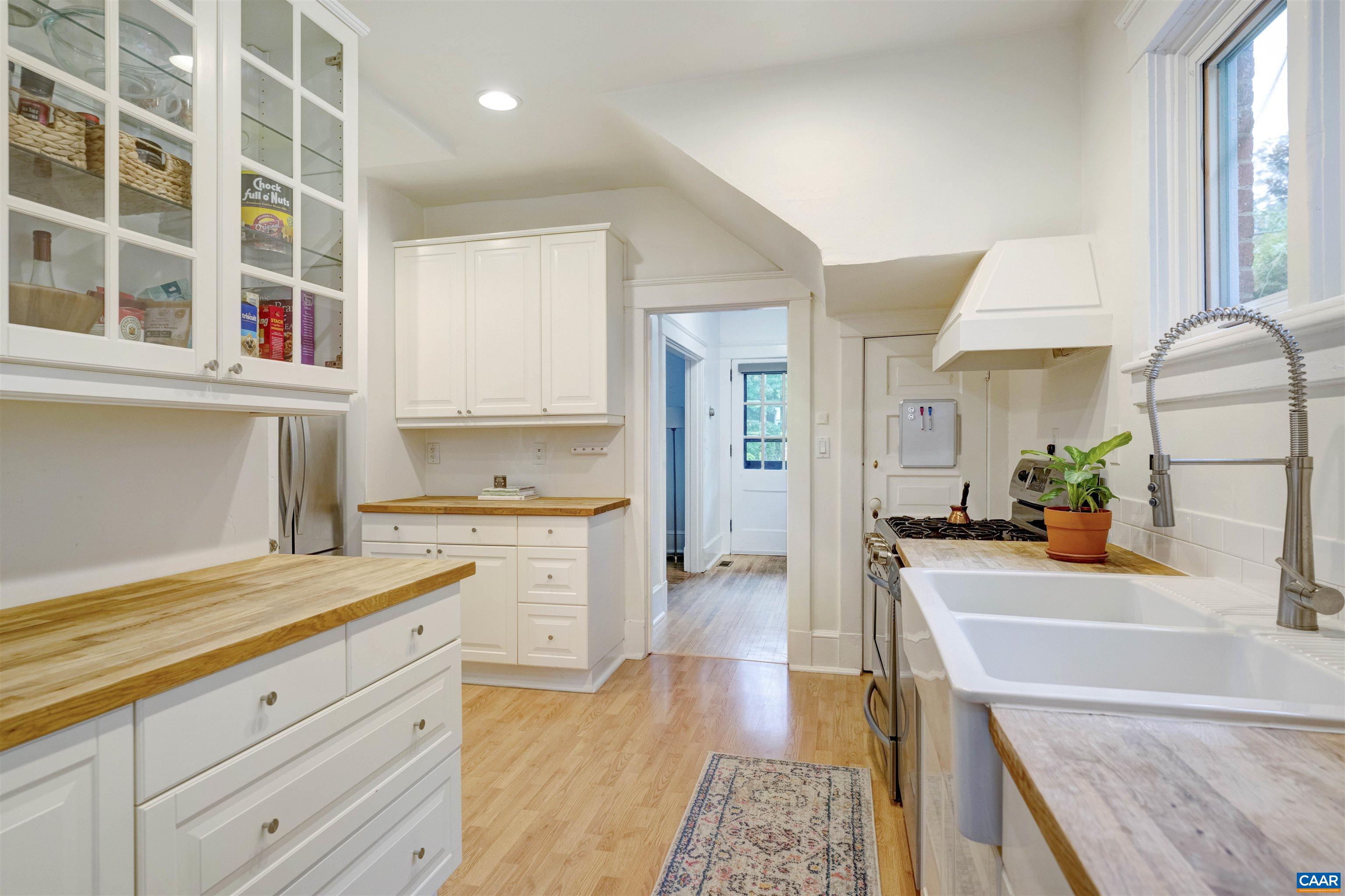 883 LOCUST AVE, CHARLOTTESVILLE, Virginia 22902, 3 Bedrooms Bedrooms, ,2 BathroomsBathrooms,Residential,883 LOCUST AVE,668485 MLS # 668485