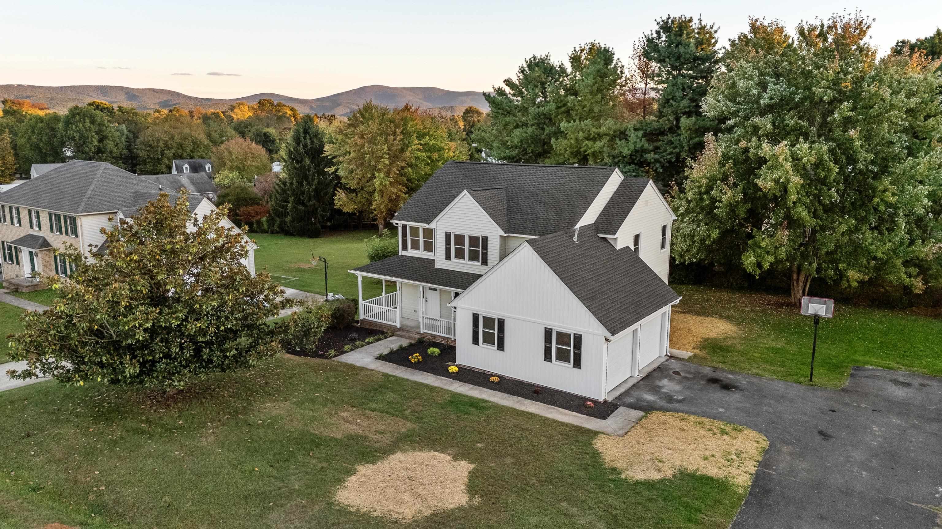 76 PHEASANT RUN, WAYNESBORO, Virginia 22980, 4 Bedrooms Bedrooms, ,2 BathroomsBathrooms,Residential,76 PHEASANT RUN,670078 MLS # 670078