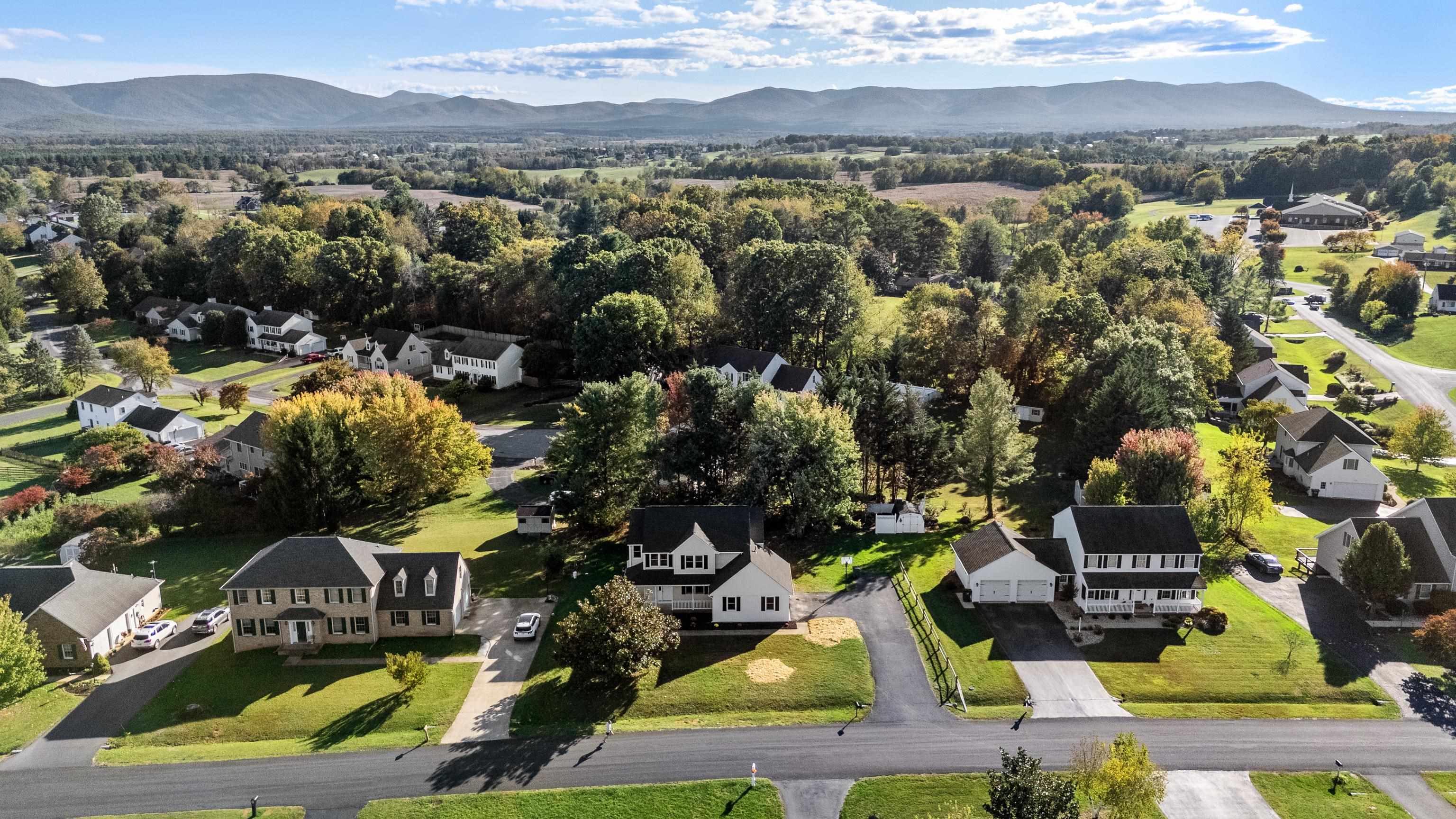 76 PHEASANT RUN, WAYNESBORO, Virginia 22980, 4 Bedrooms Bedrooms, ,2 BathroomsBathrooms,Residential,76 PHEASANT RUN,670078 MLS # 670078