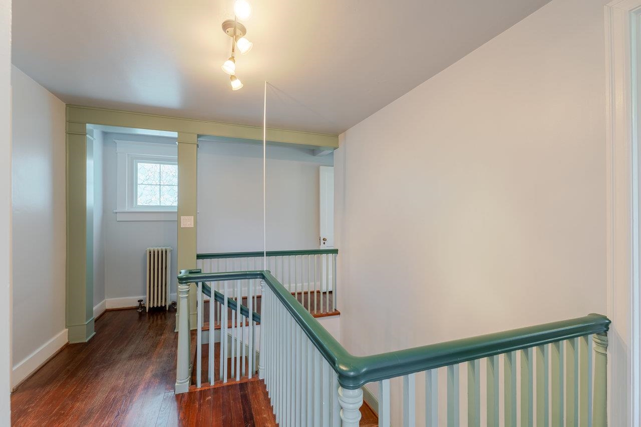215 CROMPTON RD, WAYNESBORO, Virginia 22980, 3 Bedrooms Bedrooms, ,2 BathroomsBathrooms,Residential,215 CROMPTON RD,670081 MLS # 670081