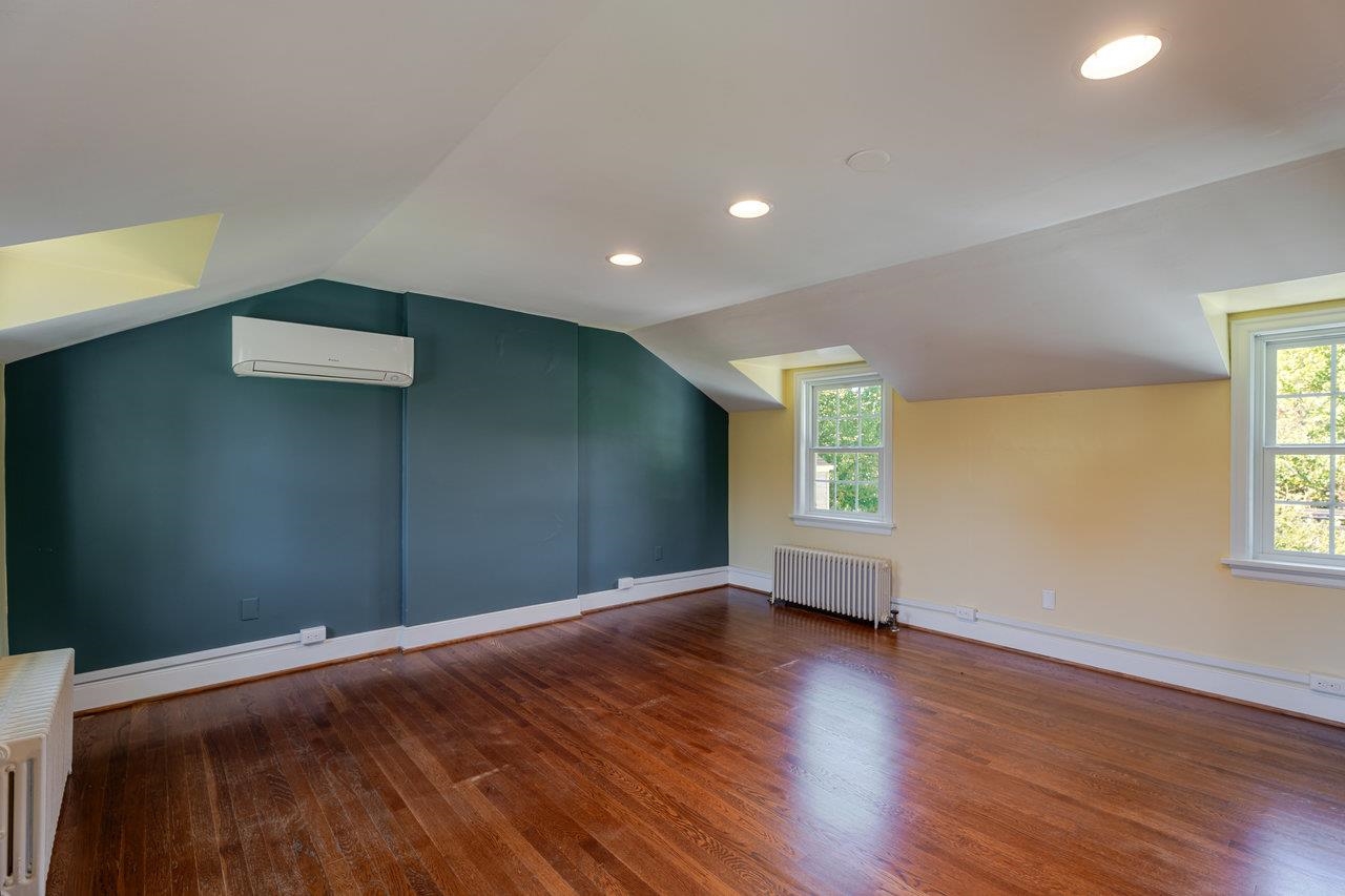 215 CROMPTON RD, WAYNESBORO, Virginia 22980, 3 Bedrooms Bedrooms, ,2 BathroomsBathrooms,Residential,215 CROMPTON RD,670081 MLS # 670081