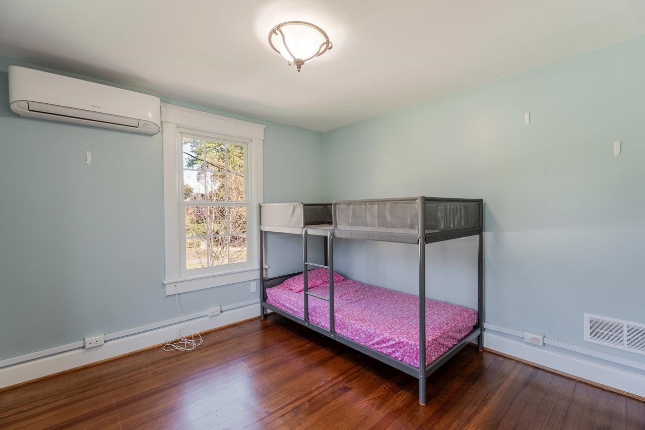 215 CROMPTON RD, WAYNESBORO, Virginia 22980, 3 Bedrooms Bedrooms, ,2 BathroomsBathrooms,Residential,215 CROMPTON RD,670081 MLS # 670081