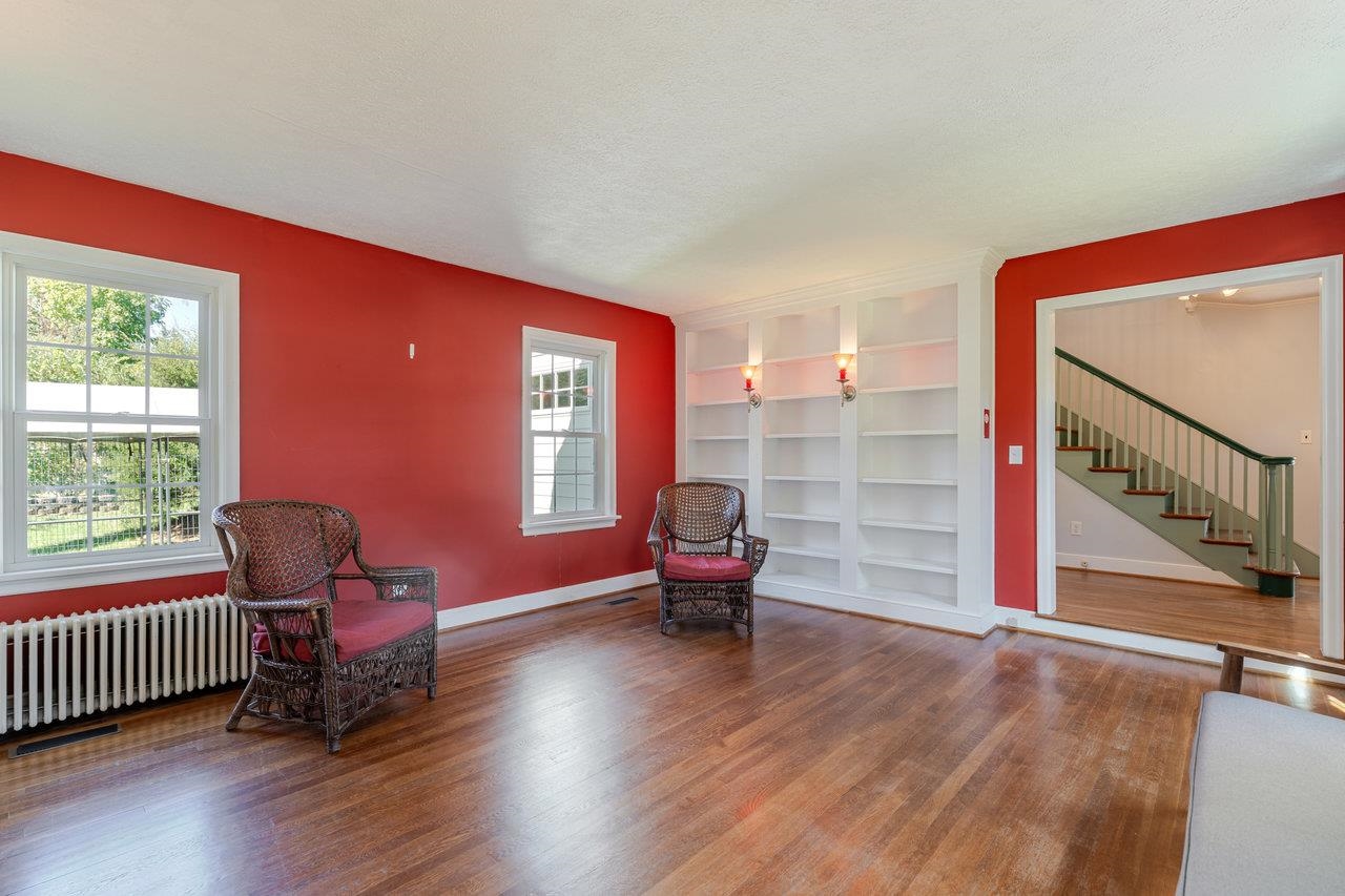 215 CROMPTON RD, WAYNESBORO, Virginia 22980, 3 Bedrooms Bedrooms, ,2 BathroomsBathrooms,Residential,215 CROMPTON RD,670081 MLS # 670081