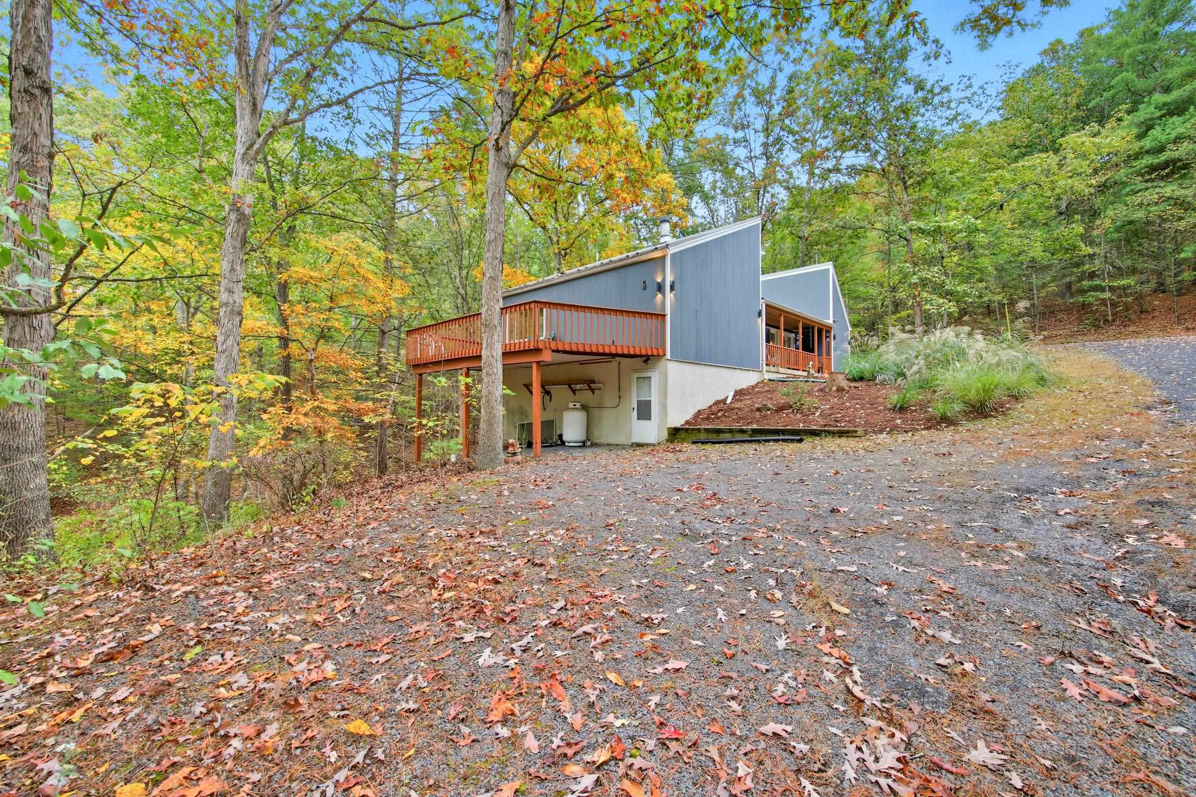 16 SPRUCE HOLLOW RD, BASYE, Virginia 22810, 3 Bedrooms Bedrooms, ,2 BathroomsBathrooms,Residential,16 SPRUCE HOLLOW RD,670088 MLS # 670088