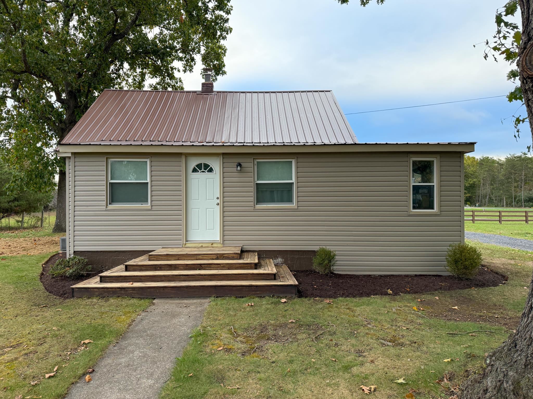 113 RANKIN LN, STUARTS DRAFT, Virginia 24477, 2 Bedrooms Bedrooms, ,1 BathroomBathrooms,Residential,113 RANKIN LN,670089 MLS # 670089