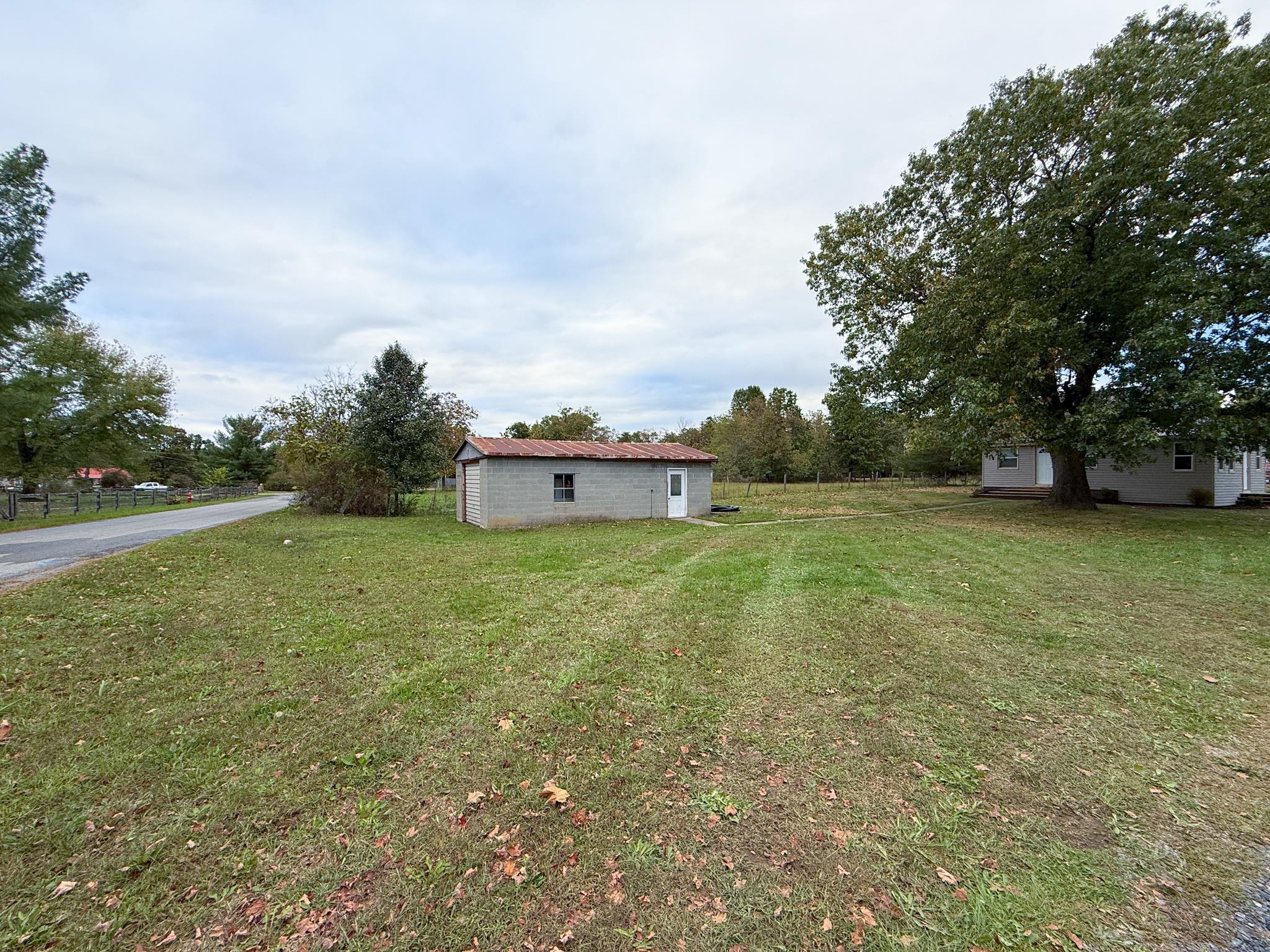 113 RANKIN LN, STUARTS DRAFT, Virginia 24477, 2 Bedrooms Bedrooms, ,1 BathroomBathrooms,Residential,113 RANKIN LN,670089 MLS # 670089