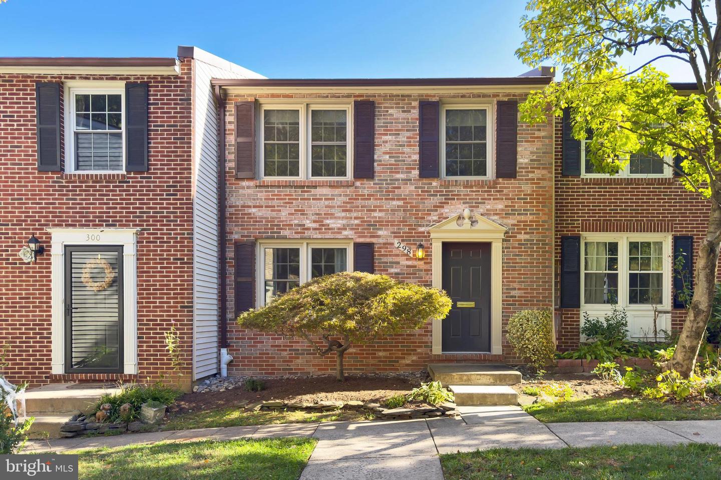 298 GUNDRY DR, FALLS CHURCH, Virginia 22046, 2 Bedrooms Bedrooms, ,2 BathroomsBathrooms,Residential,For sale,298 GUNDRY DR,VAFA2003272 MLS # VAFA2003272