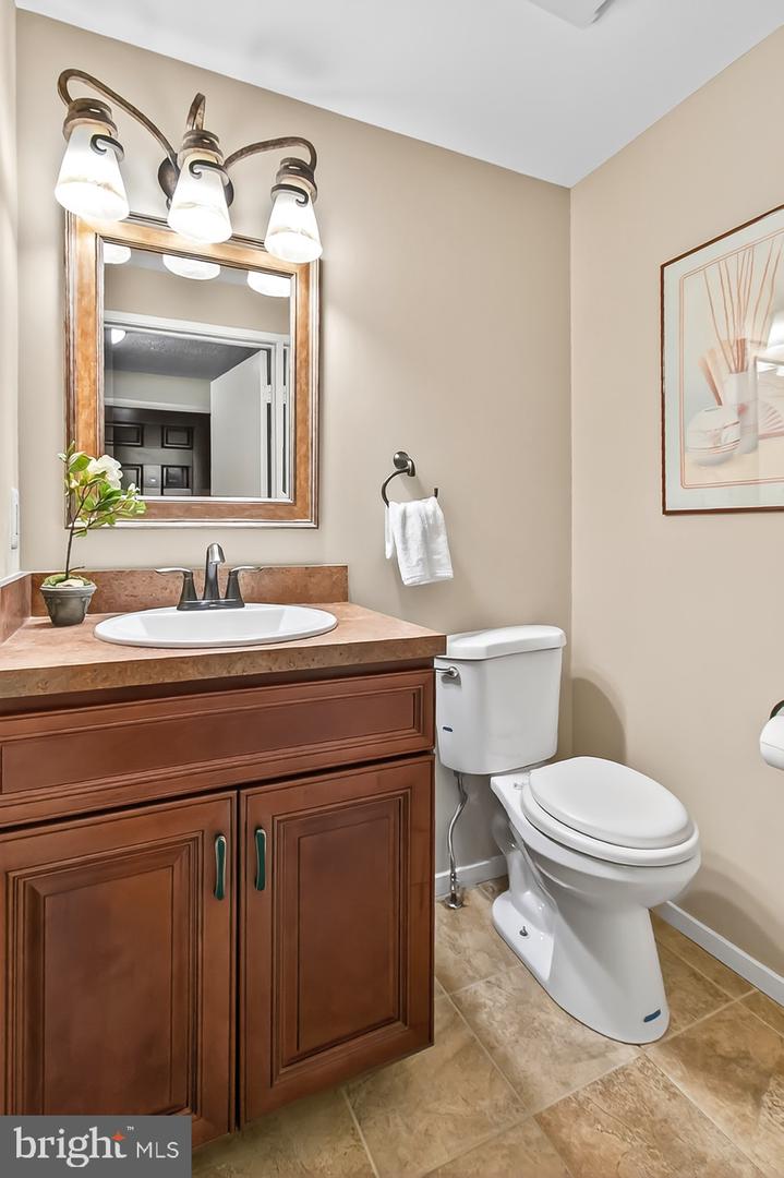 298 GUNDRY DR, FALLS CHURCH, Virginia 22046, 2 Bedrooms Bedrooms, ,2 BathroomsBathrooms,Residential,For sale,298 GUNDRY DR,VAFA2003272 MLS # VAFA2003272