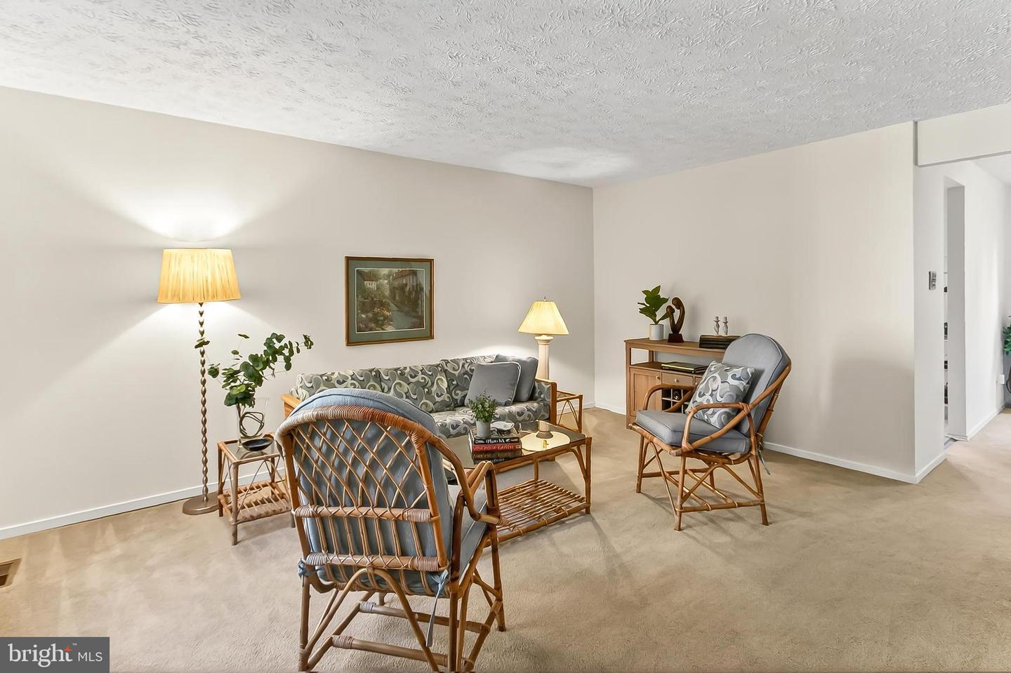 298 GUNDRY DR, FALLS CHURCH, Virginia 22046, 2 Bedrooms Bedrooms, ,2 BathroomsBathrooms,Residential,For sale,298 GUNDRY DR,VAFA2003272 MLS # VAFA2003272