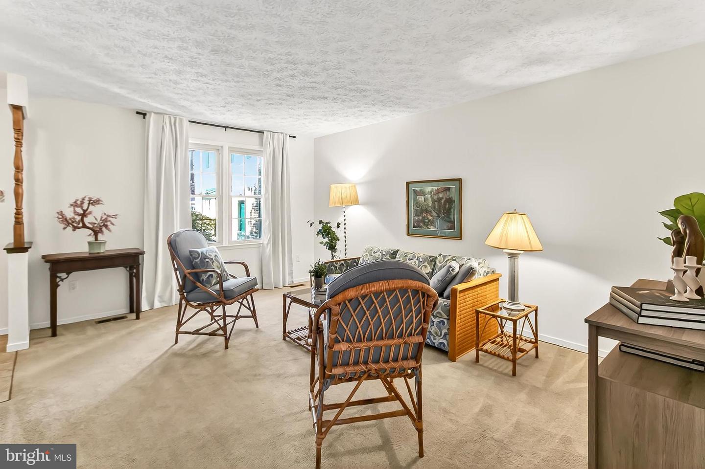298 GUNDRY DR, FALLS CHURCH, Virginia 22046, 2 Bedrooms Bedrooms, ,2 BathroomsBathrooms,Residential,For sale,298 GUNDRY DR,VAFA2003272 MLS # VAFA2003272