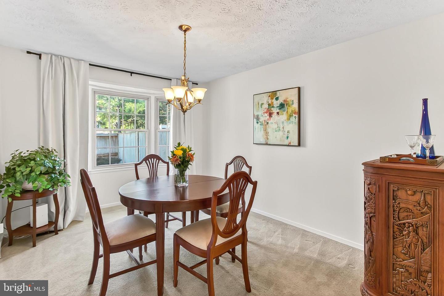 298 GUNDRY DR, FALLS CHURCH, Virginia 22046, 2 Bedrooms Bedrooms, ,2 BathroomsBathrooms,Residential,For sale,298 GUNDRY DR,VAFA2003272 MLS # VAFA2003272