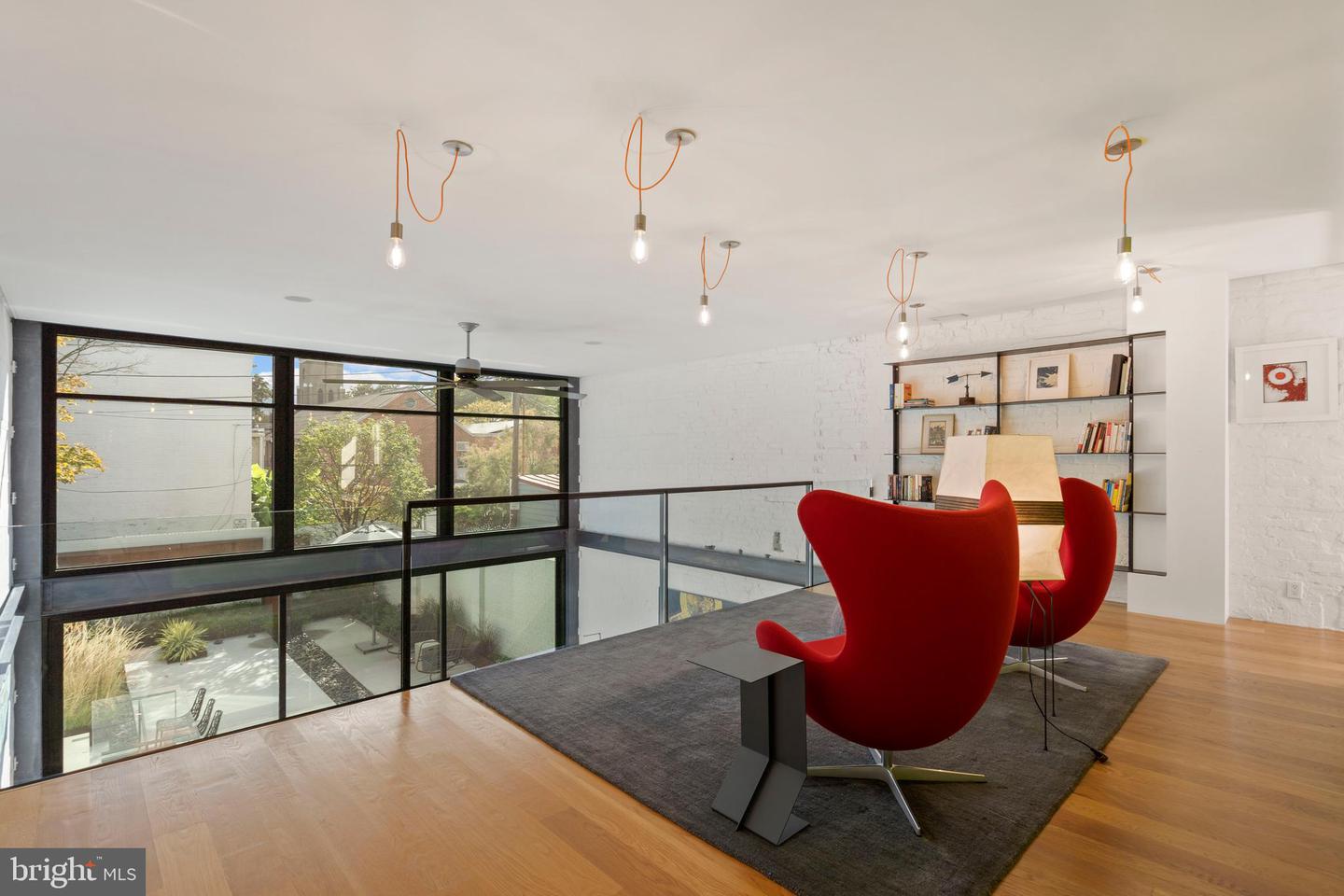 633 E ST SE, WASHINGTON, District Of Columbia 20003, 3 Bedrooms Bedrooms, ,3 BathroomsBathrooms,Residential,For sale,633 E ST SE,DCDC2223004 MLS # DCDC2223004