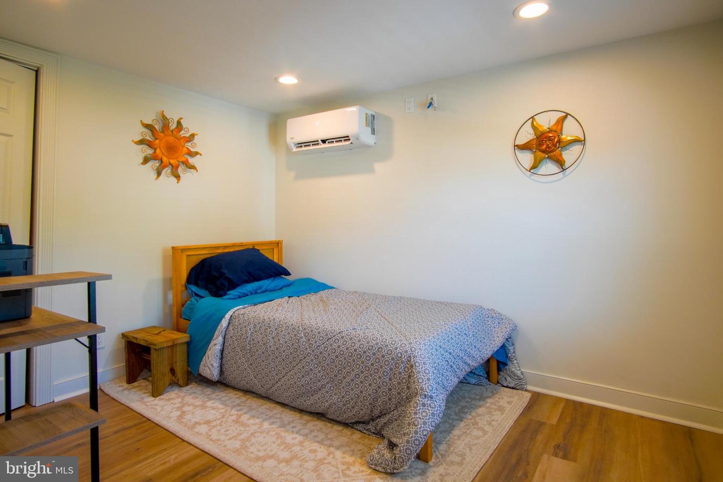 306 PITT ST, FREDERICKSBURG, Virginia 22401, 2 Bedrooms Bedrooms, 4 Rooms Rooms,1 BathroomBathrooms,Residential,For sale,306 PITT ST,VAFB2009006 MLS # VAFB2009006