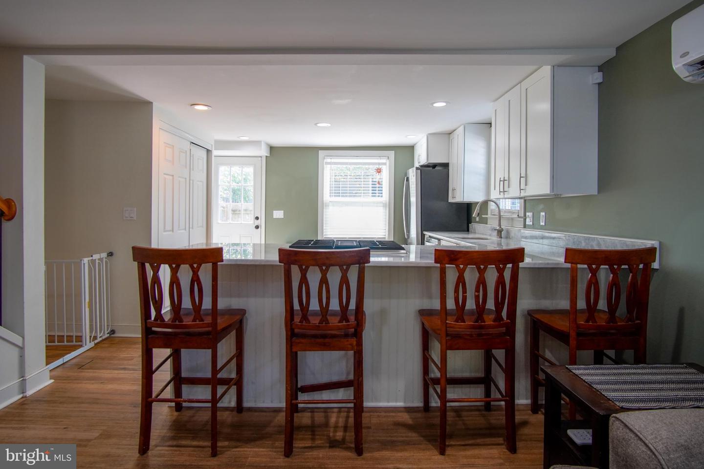 306 PITT ST, FREDERICKSBURG, Virginia 22401, 2 Bedrooms Bedrooms, 4 Rooms Rooms,1 BathroomBathrooms,Residential,For sale,306 PITT ST,VAFB2009006 MLS # VAFB2009006