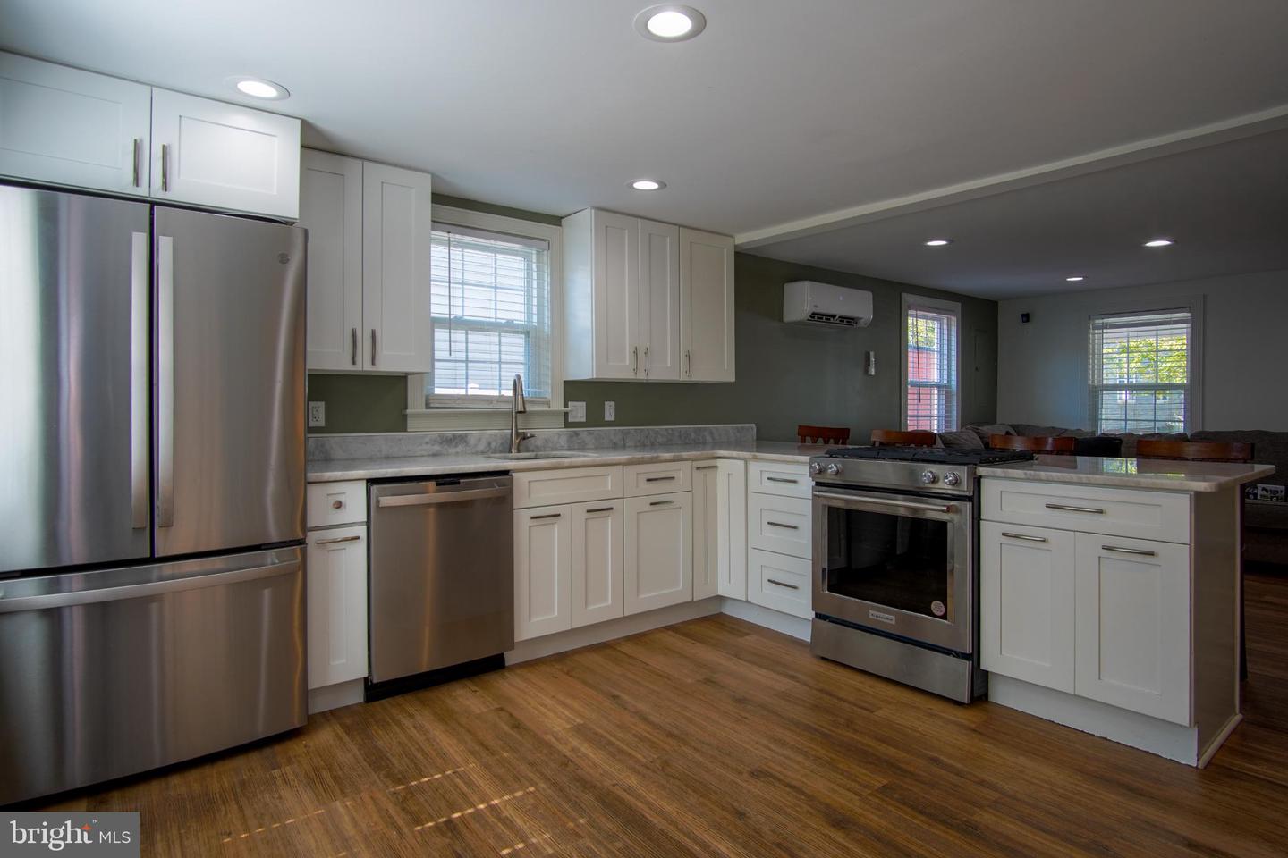 306 PITT ST, FREDERICKSBURG, Virginia 22401, 2 Bedrooms Bedrooms, 4 Rooms Rooms,1 BathroomBathrooms,Residential,For sale,306 PITT ST,VAFB2009006 MLS # VAFB2009006