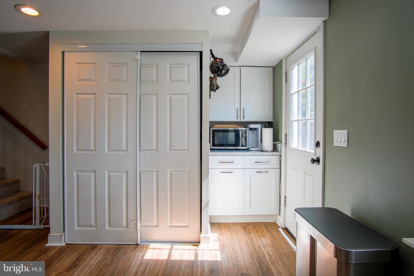 306 PITT ST, FREDERICKSBURG, Virginia 22401, 2 Bedrooms Bedrooms, 4 Rooms Rooms,1 BathroomBathrooms,Residential,For sale,306 PITT ST,VAFB2009006 MLS # VAFB2009006