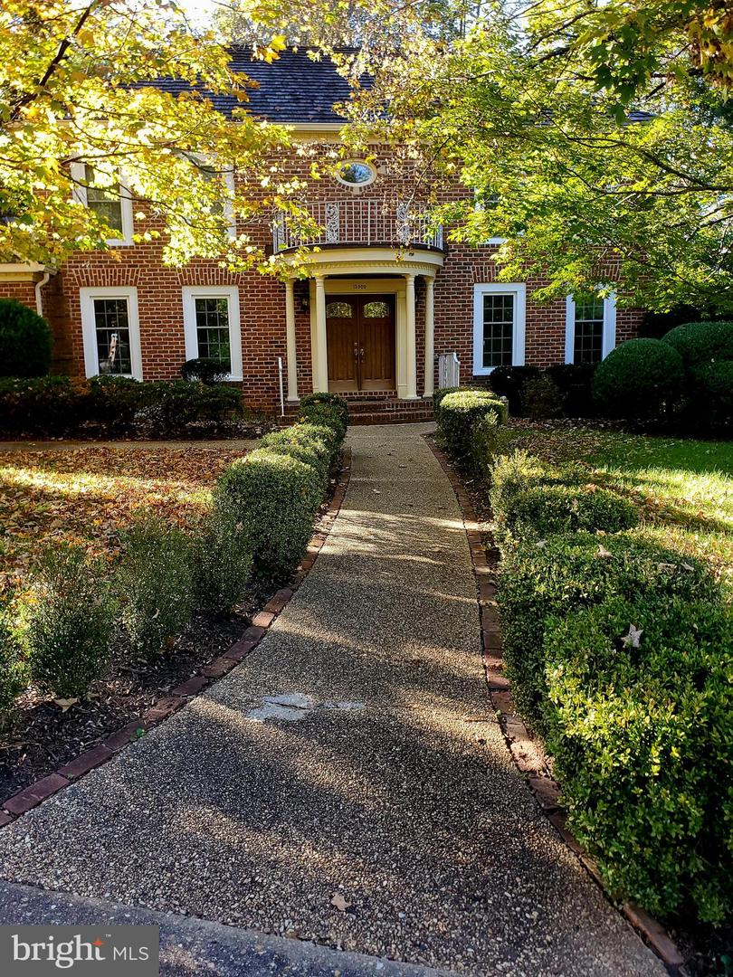 15900 MONCURE DR, DUMFRIES, Virginia 22025, 3 Bedrooms Bedrooms, 8 Rooms Rooms,3 BathroomsBathrooms,Residential,For sale,15900 MONCURE DR,VAPW2104652 MLS # VAPW2104652