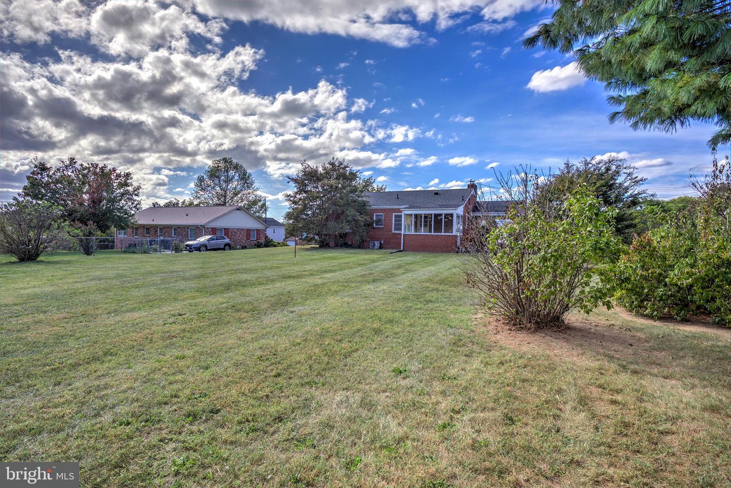 335 ROYAL AVE, STRASBURG, Virginia 22657, 2 Bedrooms Bedrooms, ,1 BathroomBathrooms,Residential,For sale,335 ROYAL AVE,VASH2012618 MLS # VASH2012618