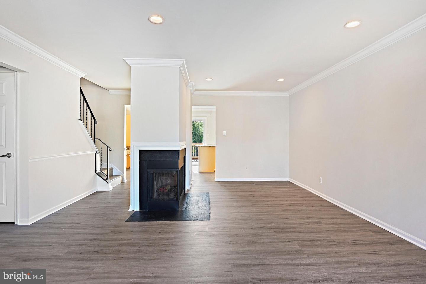 4119 DAWN VALLEY CT, CHANTILLY, Virginia 20151, 3 Bedrooms Bedrooms, ,2 BathroomsBathrooms,Residential,For sale,4119 DAWN VALLEY CT,VAFX2269572 MLS # VAFX2269572