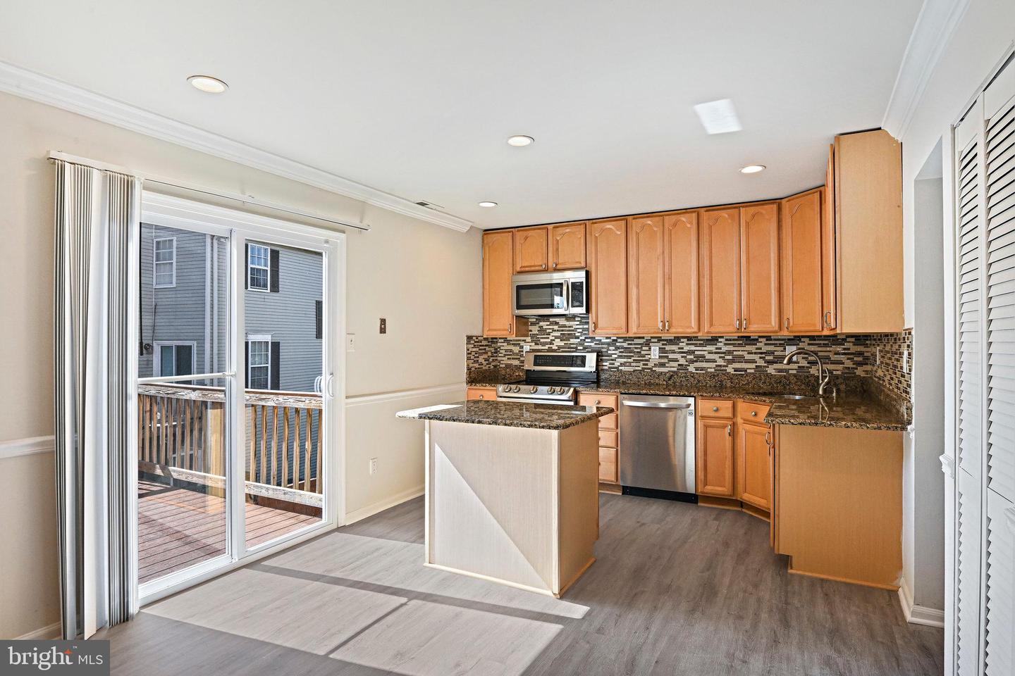 4119 DAWN VALLEY CT, CHANTILLY, Virginia 20151, 3 Bedrooms Bedrooms, ,2 BathroomsBathrooms,Residential,For sale,4119 DAWN VALLEY CT,VAFX2269572 MLS # VAFX2269572